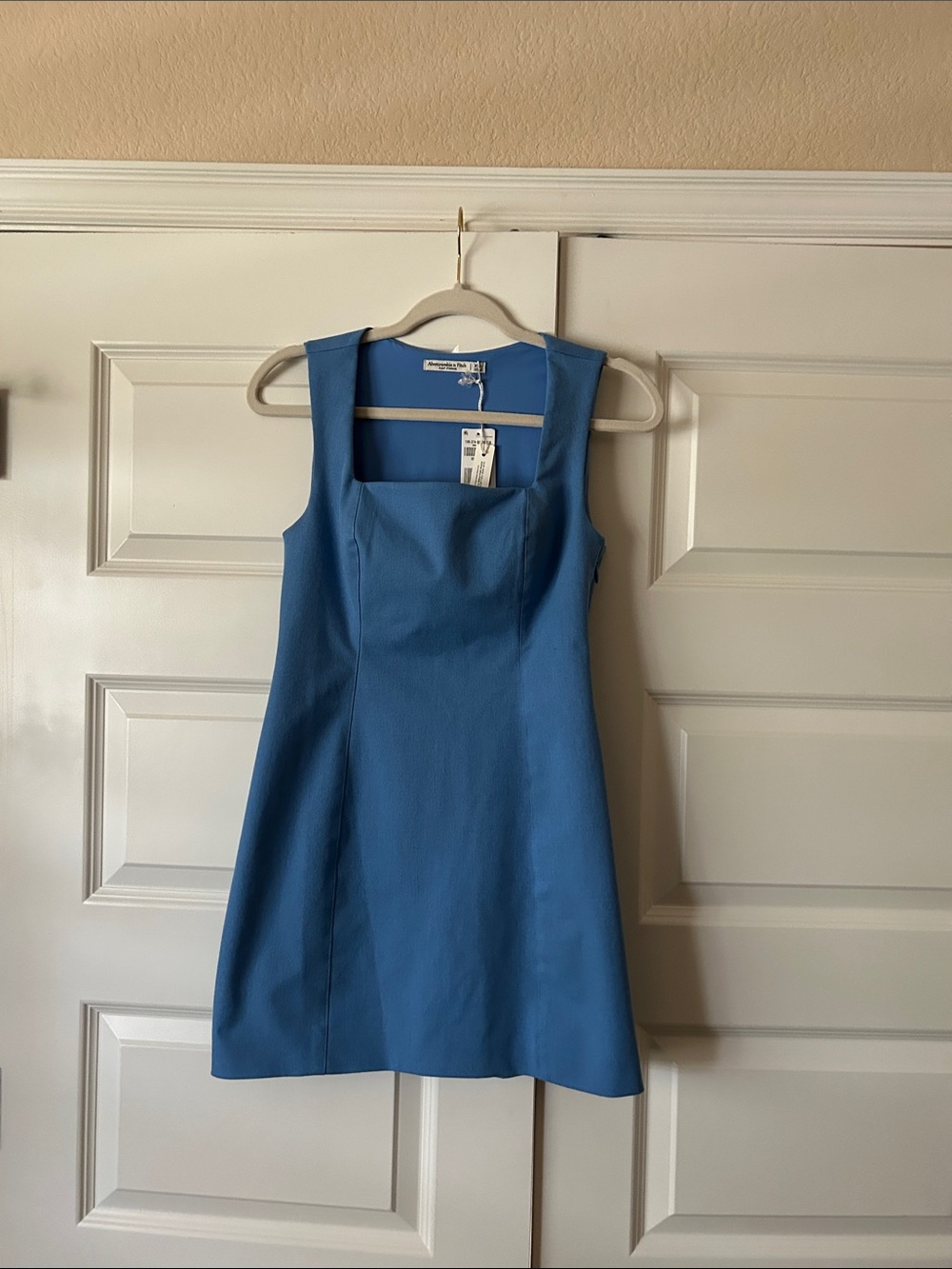 Women’s sleeveless mini dress from Abercrombie